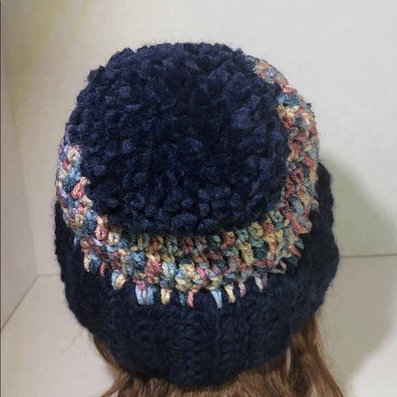 Winter Pom-Pom hat adult or teen handmade - Picture 4 of 6